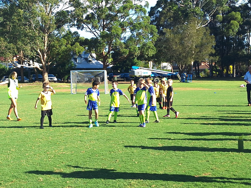 Bonnet Bay FC MiniRoos on the field, 2025